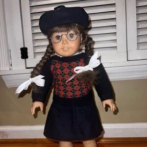 Pleasant Company Molly and accessories